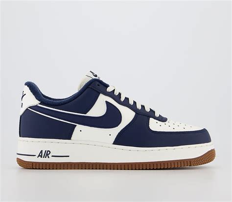 nike air force1 lv8